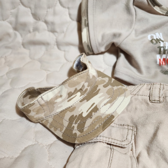 Build A Bear Workshop Tan Camo On The Move Shirt W/ Matching Visor & Tan Shorts - Picture 4 of 8